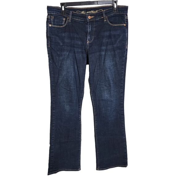 Old Navy Womens Jeans Size 6 Reg The Sweetheart Boot Cut Mid Rise Stretch Dark - Picture 1 of 9